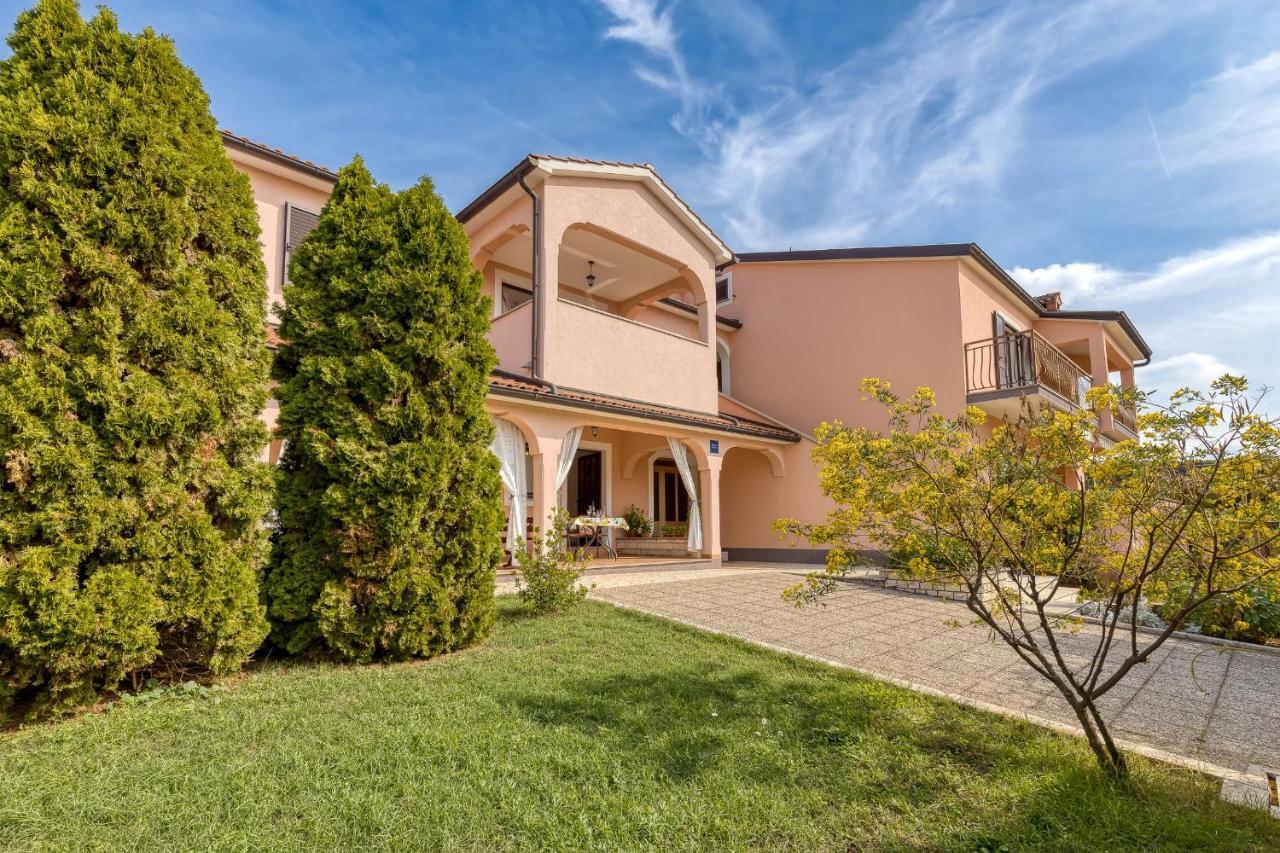 Apartment Complex Silva Rovinj Exteriör bild